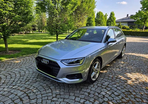 audi Audi A4 cena 128900 przebieg: 49000, rok produkcji 2020 z Błonie